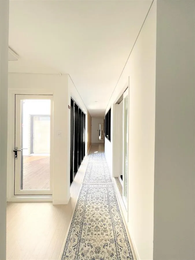 Koin Guesthouse Incheon Airport Гостевой дом