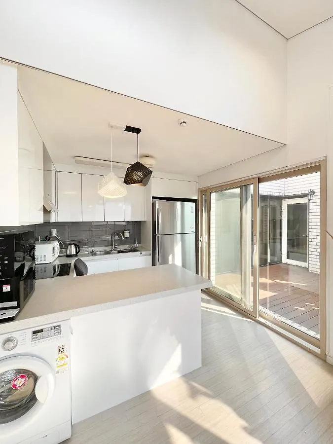 Koin Guesthouse Incheon Airport Гостевой дом
