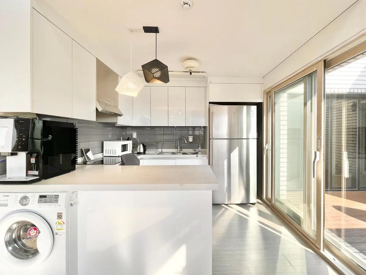 Koin Guesthouse Incheon Airport Гостевой дом